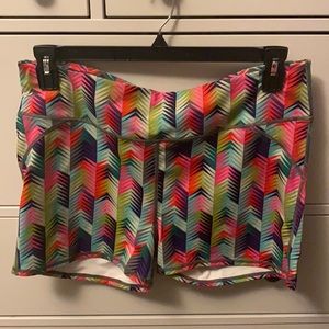 Fabletics Multicolored Patterned Shorts Sz L